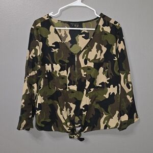 New Glory Women's 2X Long Sleeve Camo Shirt New w/out Tags!